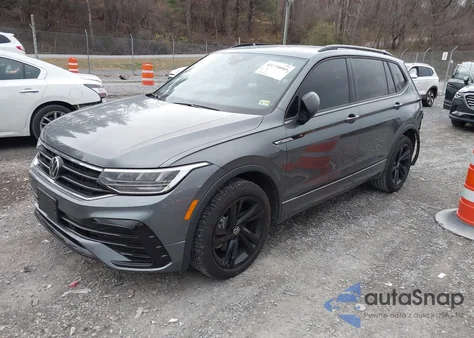 2023 Volkswagen Tiguan 2.0T Se R-Line Black z USA, uszkodzony, nr VIN 3VVCB7AXXPM116231
